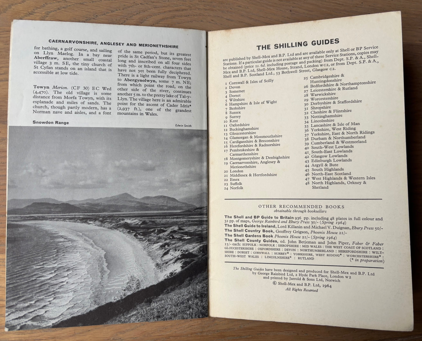 Richard Eurich CAERNVONSHIRE ANGLESEY SHELL SHILLING GUIDE 1964 Illustrated