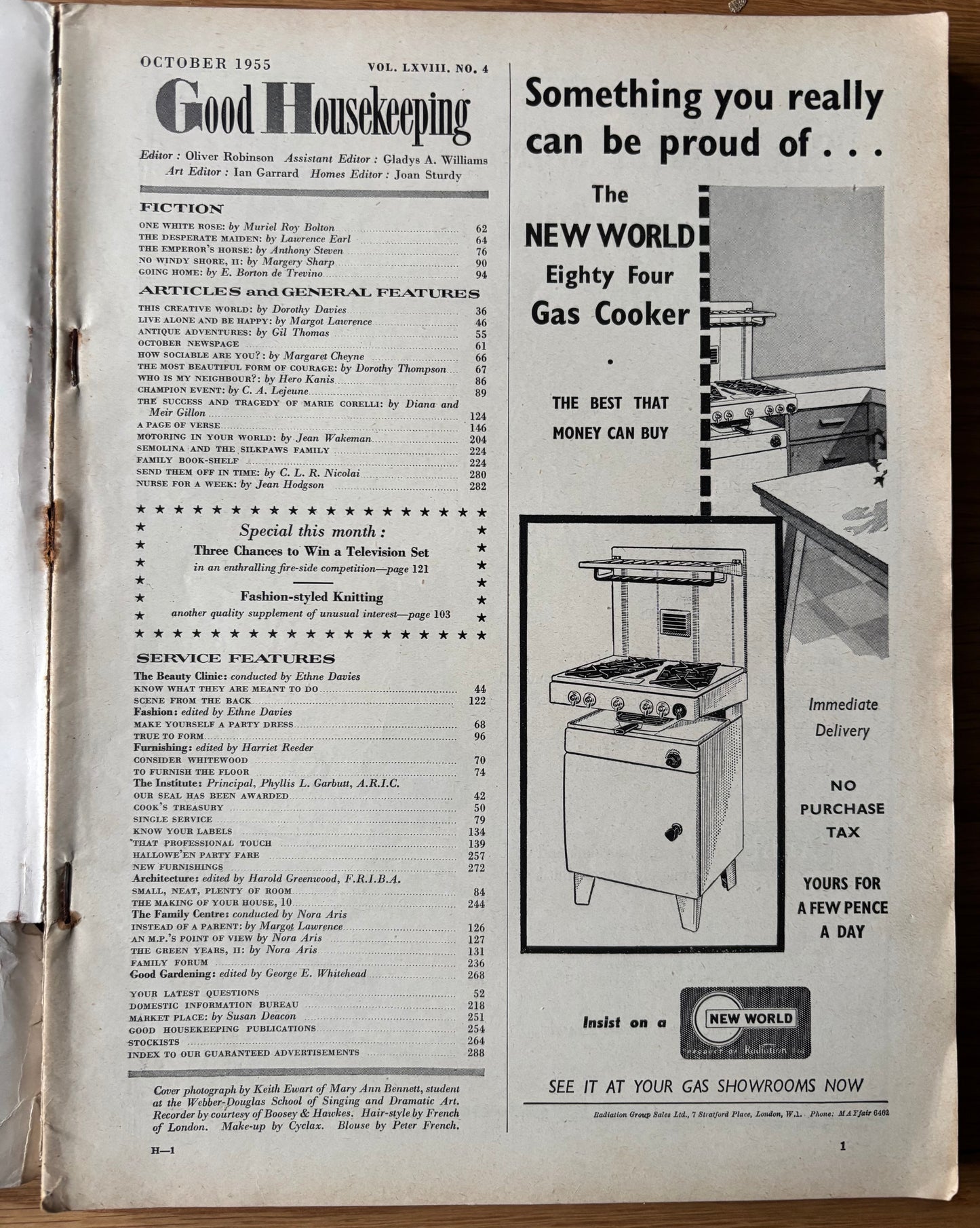 GOOD HOUSEKEEPING Magazine OCTOBER 1955 Illustrated KNITTING PATTERNS CLOTHES Recipes Ads