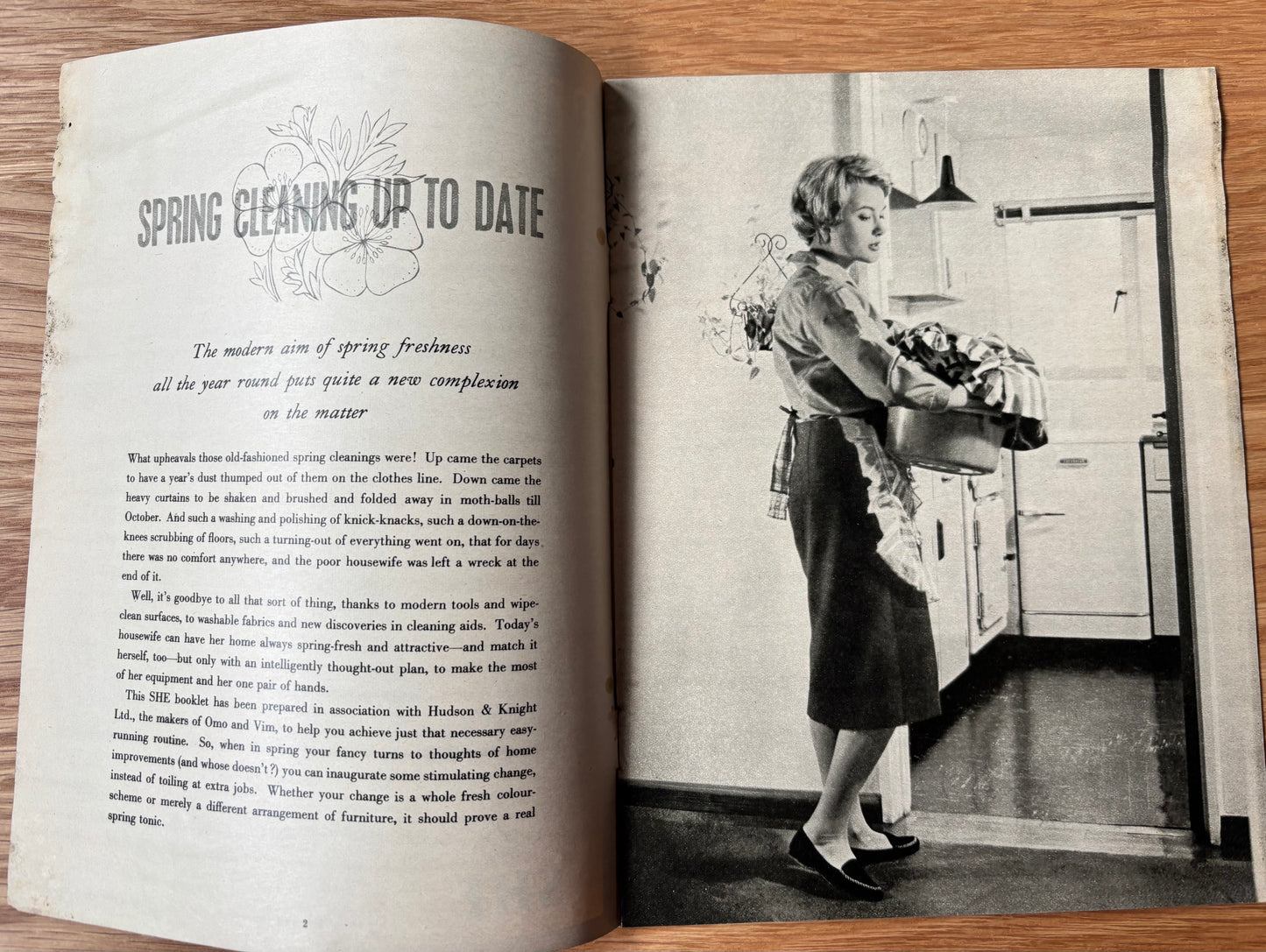 1950’s SPRING CLEANING UP TO DATE OMO VIM BOOKLET