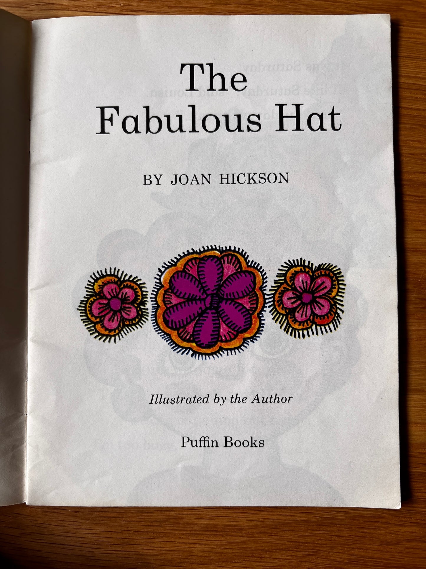 1970’s Joan Hickson THE FABULOUS HAT 1978 Puffin Easy Reader Book