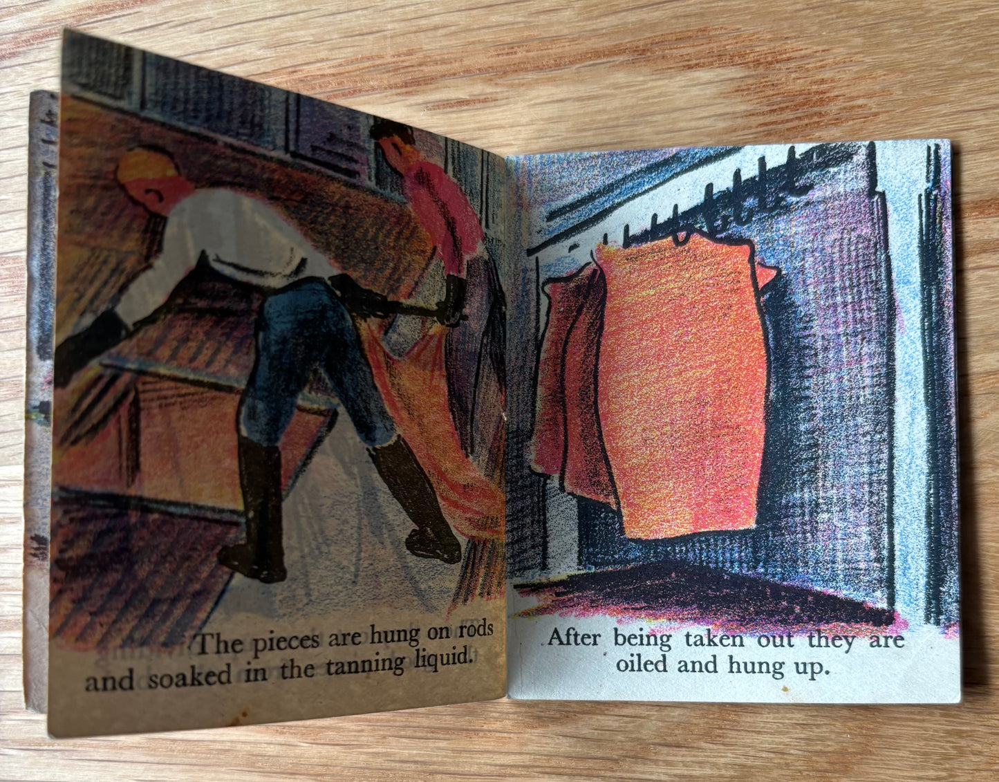 Midget Book THE STORY OF YOUR SHOES Chatto & Windus 1930's TREKKIE RITCHIE Miniature