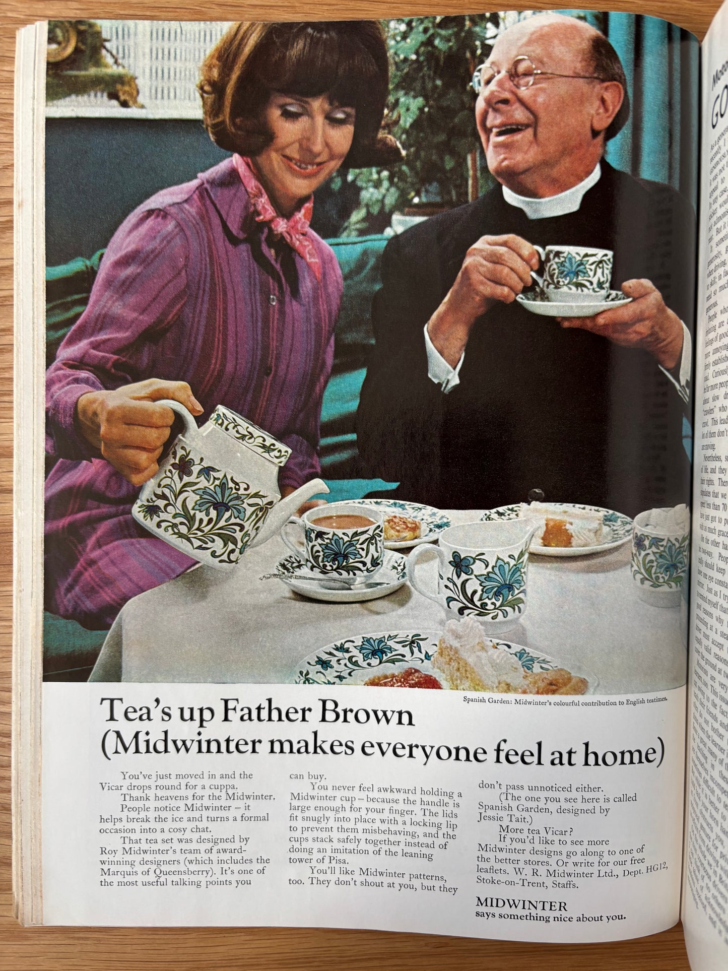HOMES AND GARDENS Magazine December 1969 Illustrated ADVERTS Christmas