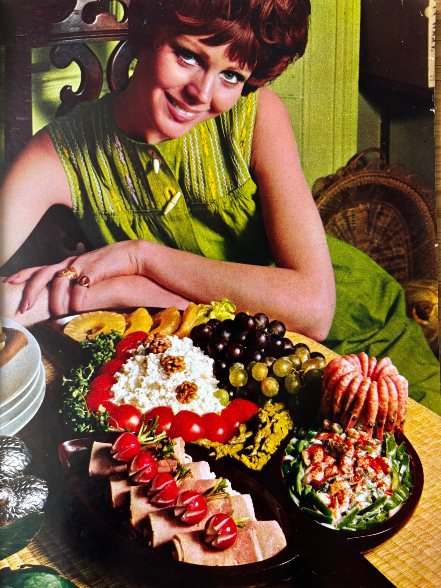 HOUSEWIFE Magazine SEPTEMBER 1967 Illustrated Mary Berry FASHION Recipes Ads