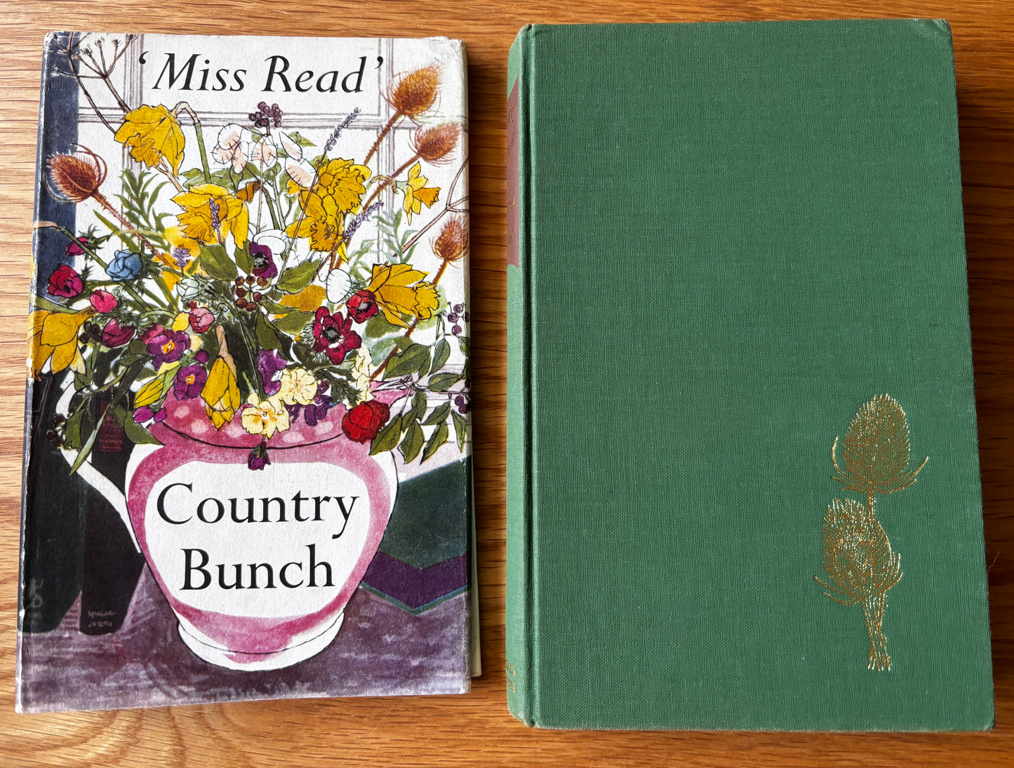 Miss Read COUNTRY BUNCH 1964 2nd Imp DJ Andrew Dodds SEASONS PEOPLE LIFE